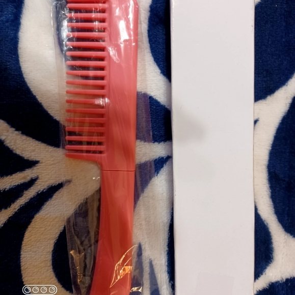 Women Comb & envelope opener - Picture 3 of 4